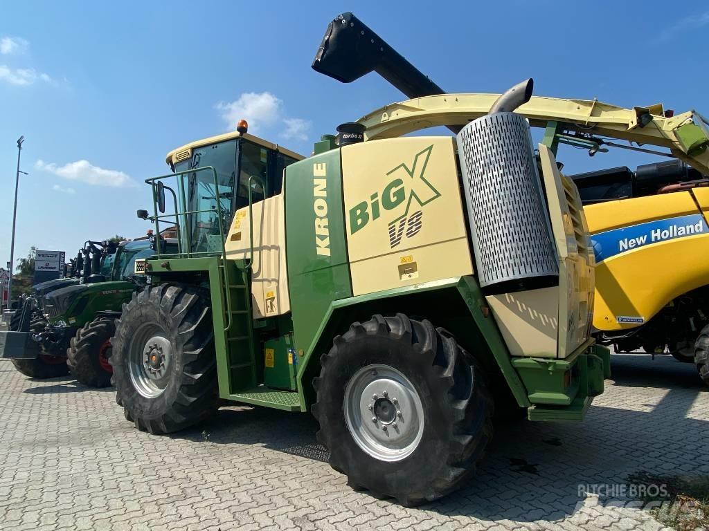 Krone Big X V8 Önjáró szecskázók