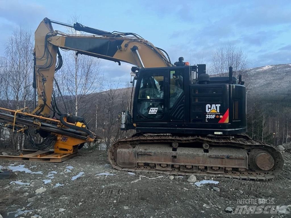 CAT 335 F L CR Talaj fúró