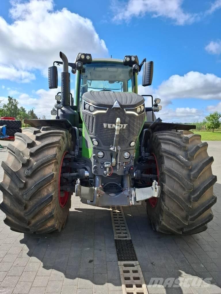 Fendt 942 Vario Traktorok