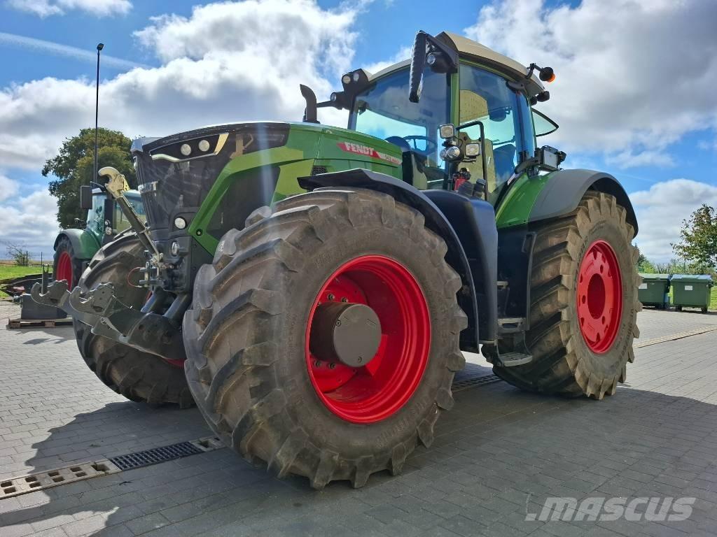 Fendt 942 Vario Traktorok