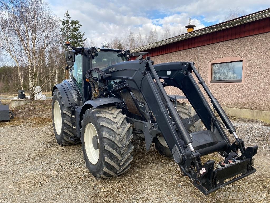Valtra T254 V Traktorok