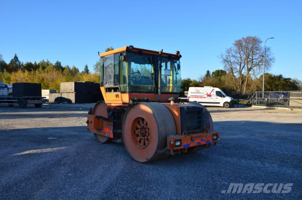 Dynapack CS142 Ikerdobos hengerek