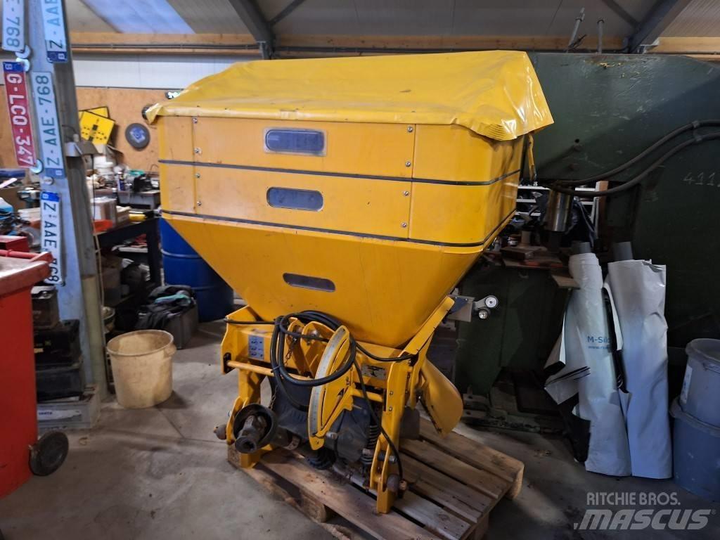 Bogballe S3 Homok és Sószórók