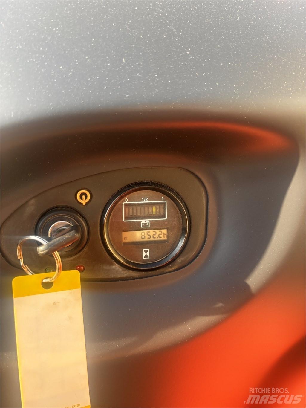 Linde L 16 Gyalogkíséretű targonca