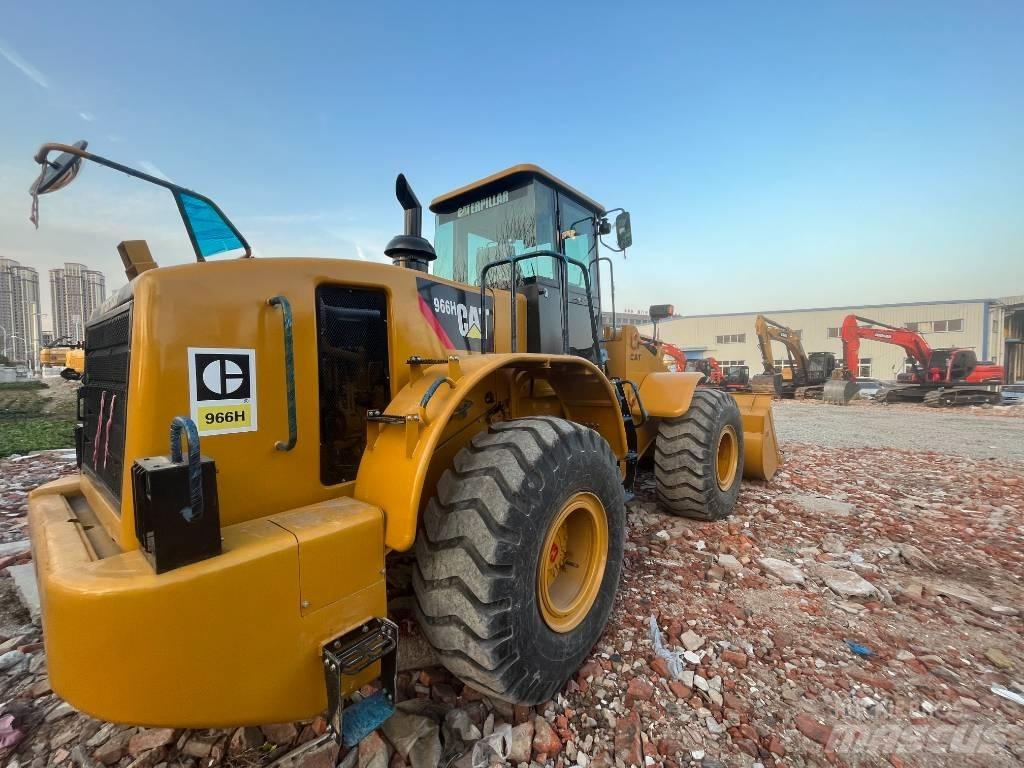 CAT 966H Gumikerekes homlokrakodók