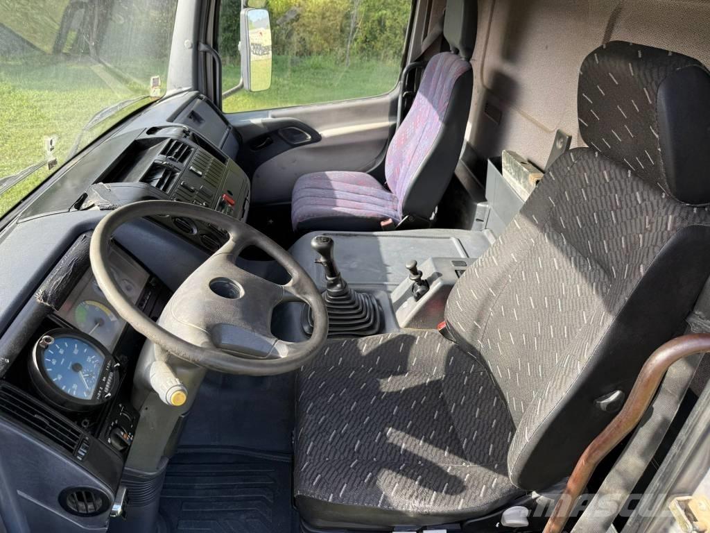 Mercedes-Benz 1828 Billenő teherautók