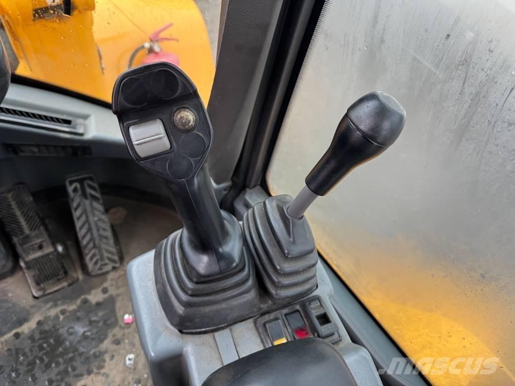 Volvo L 40 B TPS Gumikerekes homlokrakodók