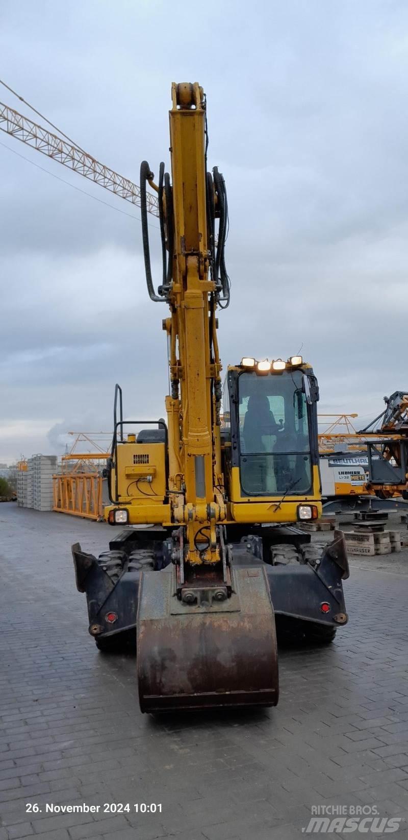 Komatsu PW160-7E0 Gumikerekes kotrók