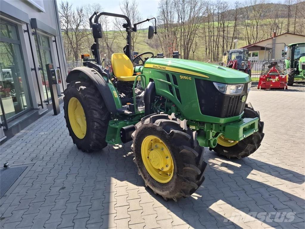 John Deere 5050E Traktorok