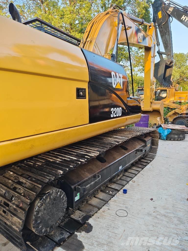CAT 320d Lánctalpas kotrók