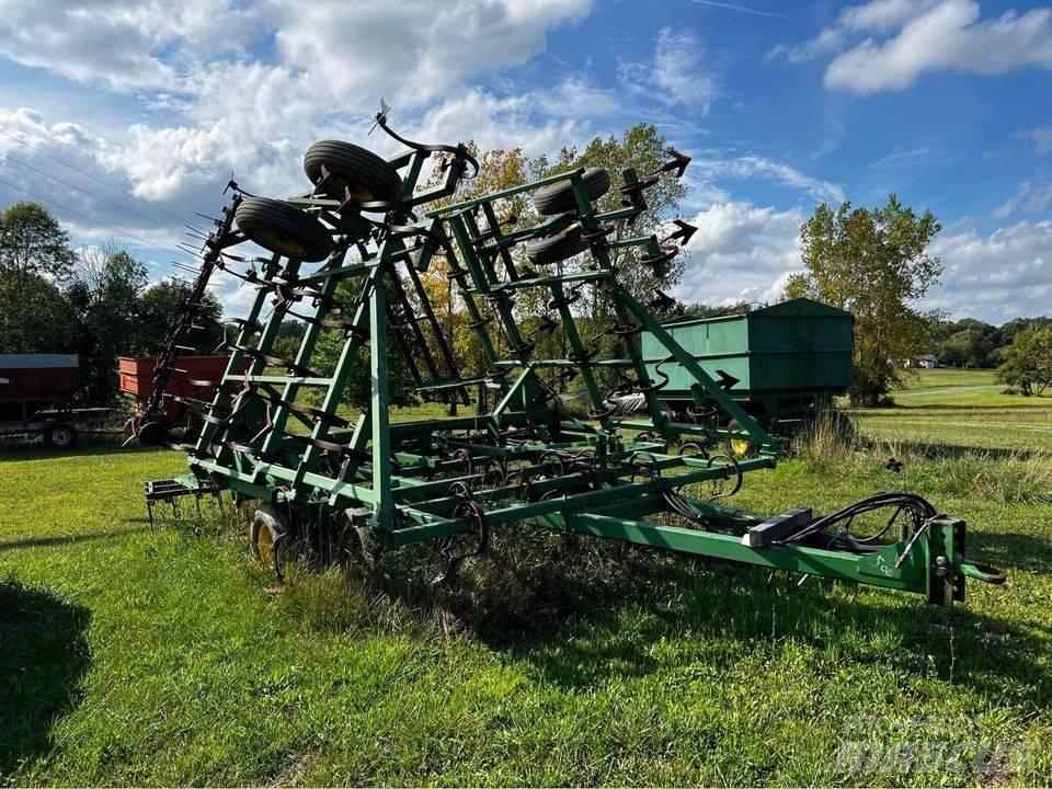 John Deere 960 Kultivátorok