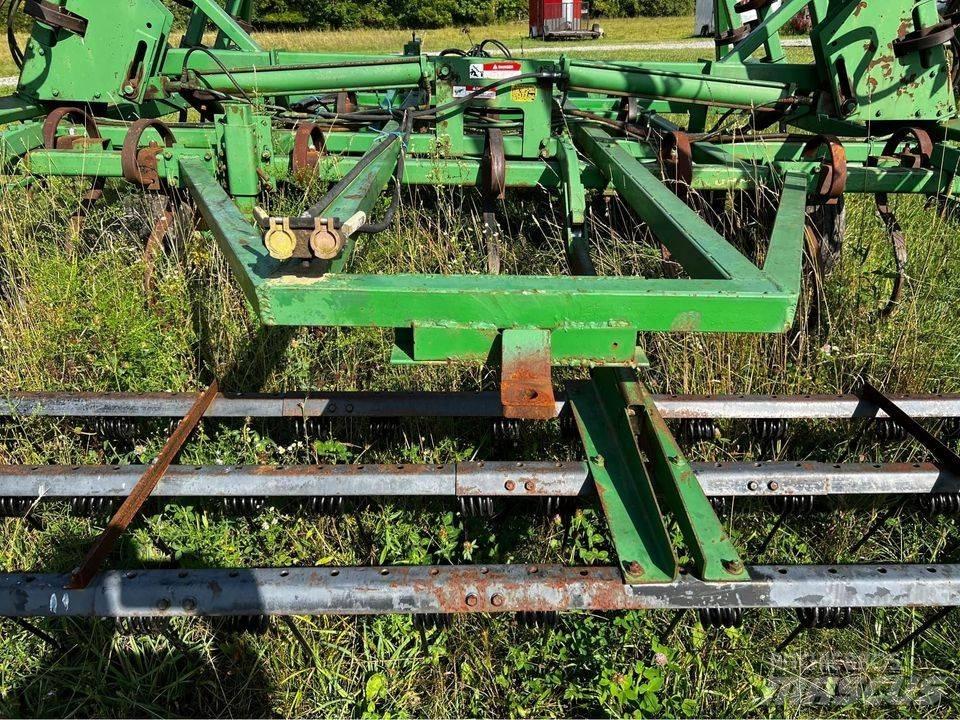 John Deere 960 Kultivátorok