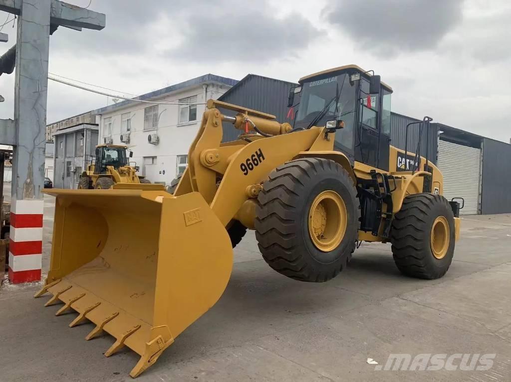 CAT 966 H Gumikerekes homlokrakodók