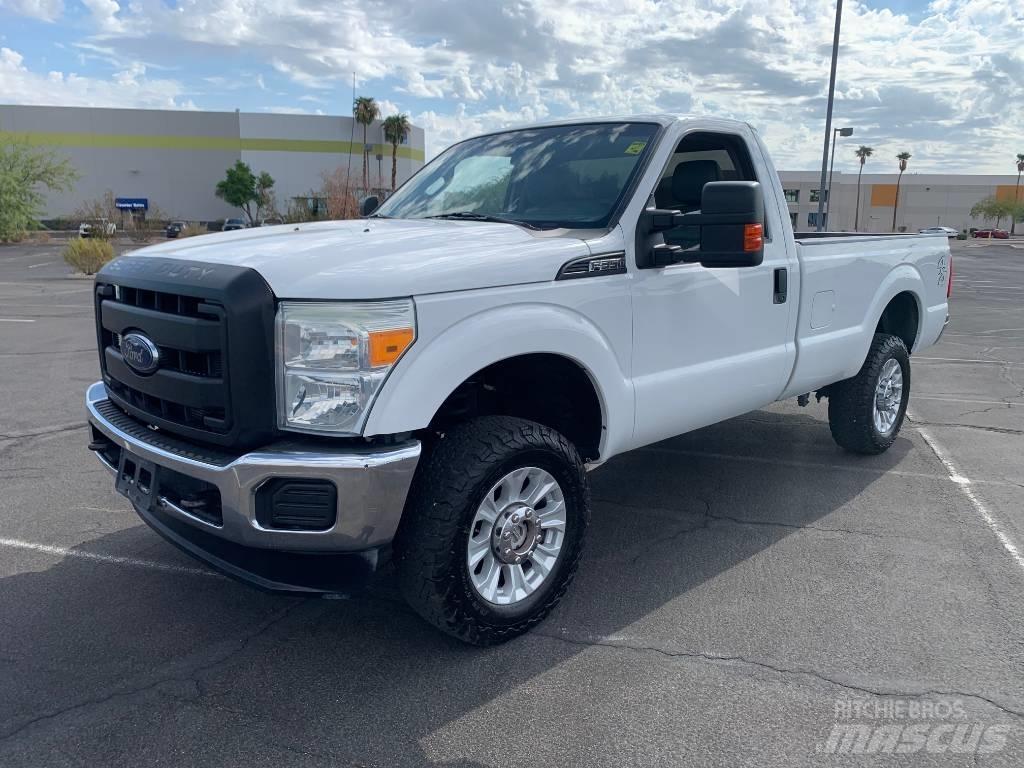 Ford F 350 Dobozos teherautók