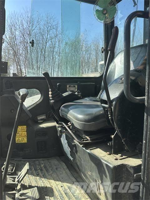 Hitachi ZX50 Lánctalpas kotrók