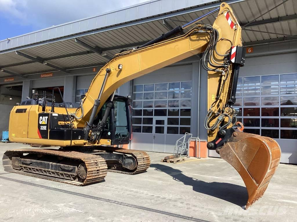 CAT 320 E L Lánctalpas kotrók