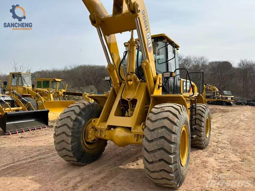 CAT 966 H Gumikerekes homlokrakodók