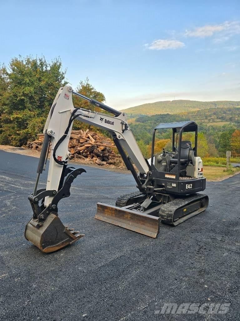 Bobcat E 42 Mini kotrók < 7t