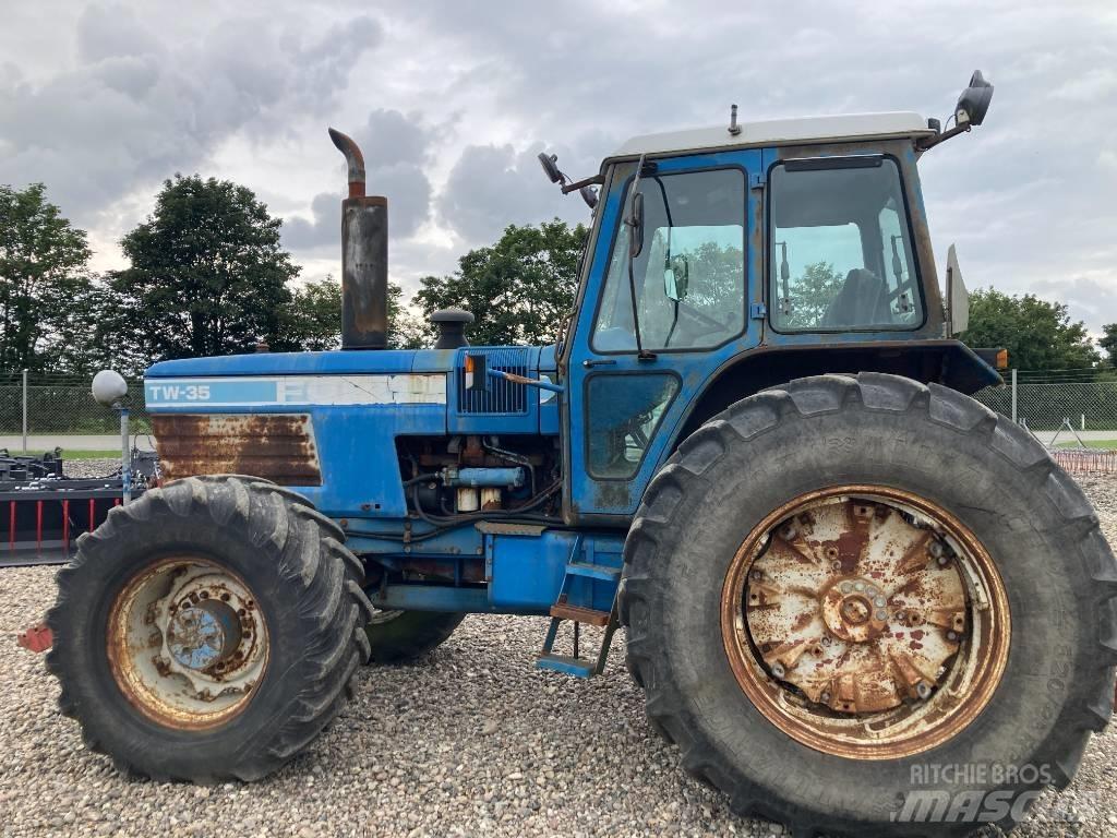 Ford TW 35 Traktorok