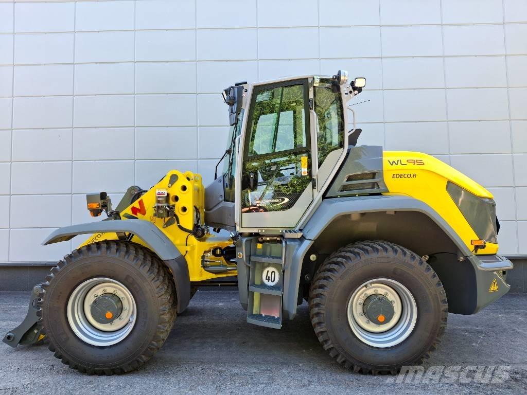 Wacker Neuson WL 95 Gumikerekes homlokrakodók
