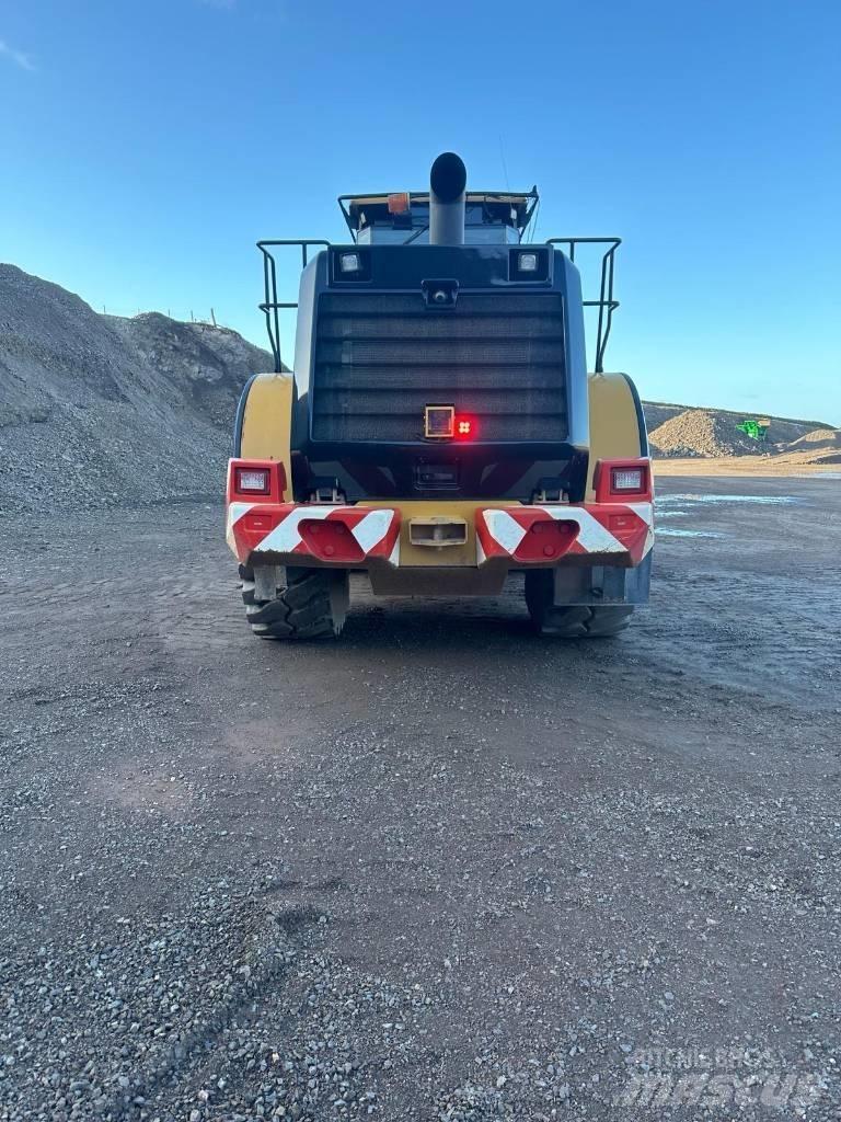 CAT 966 K Gumikerekes homlokrakodók
