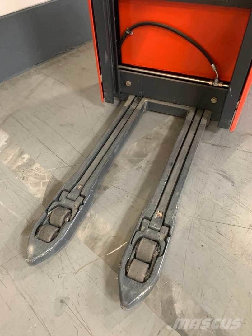 Linde L12I Elektromos gyalogkíséretű targoncák