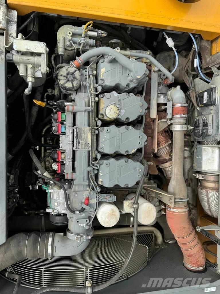Liebherr LH 30 M Hulladékkezelő gépek