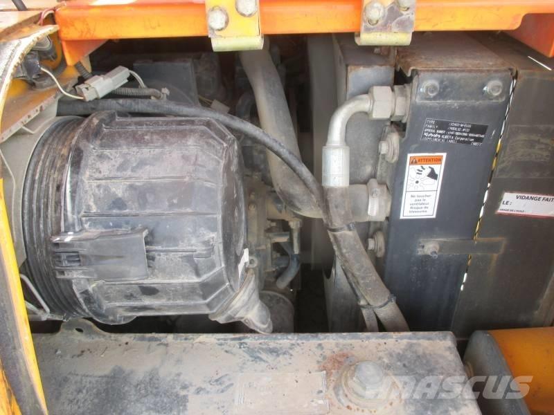 Ausa D 350 AH G Mezei dömperek