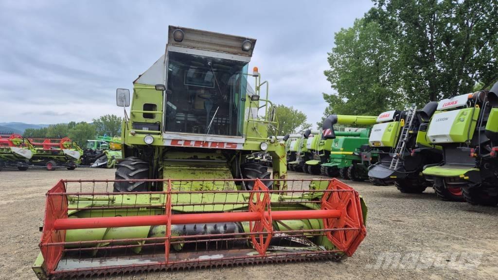 CLAAS Dominator 86 Kombájnok