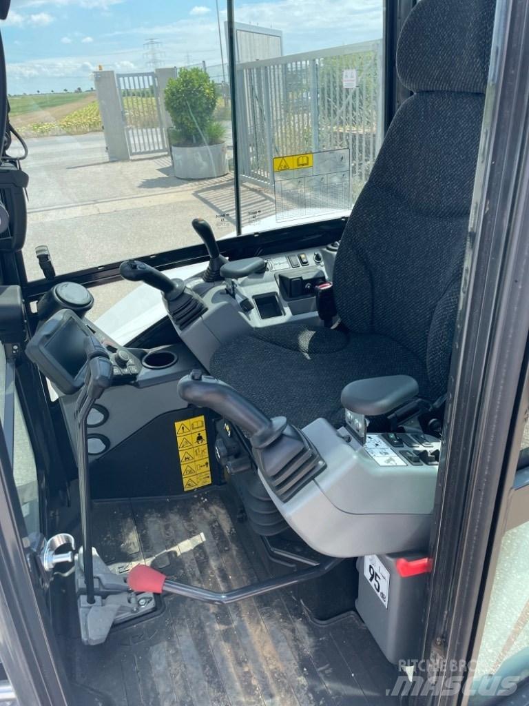 Bobcat E 60 Mini kotrók < 7t