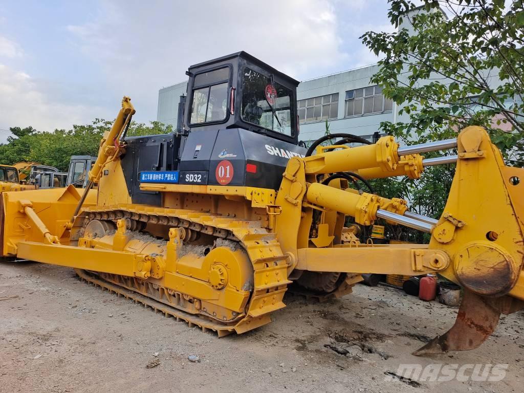 Shantui SD 32 lánctalpas dózerek
