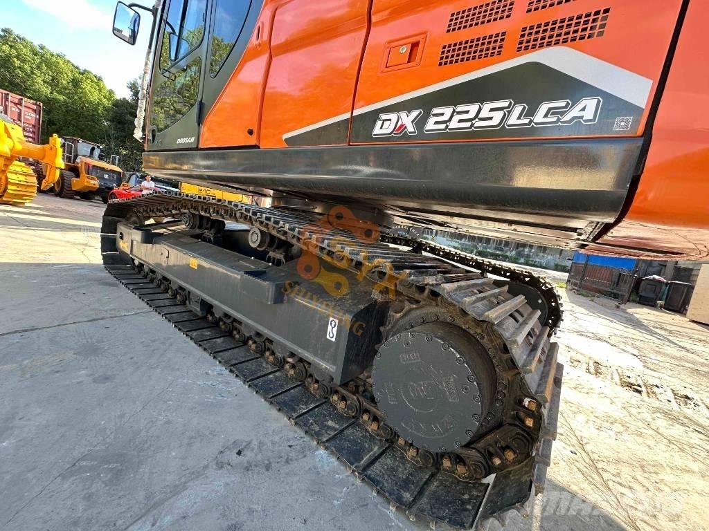Doosan DX 225 LCA Lánctalpas kotrók