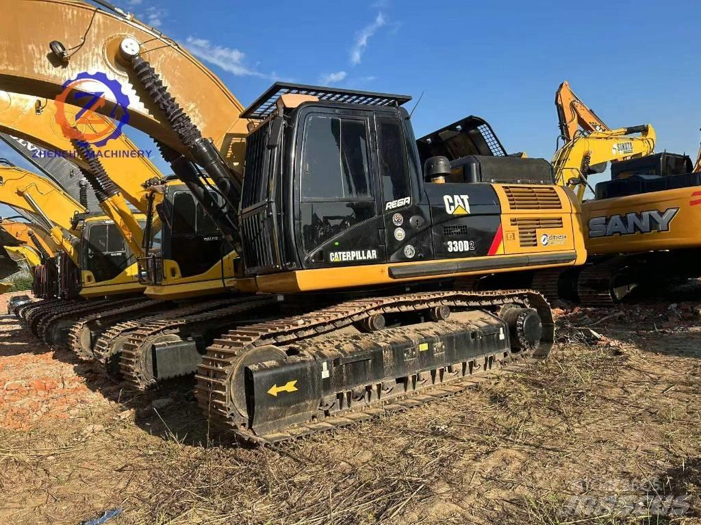 CAT 330 D2 LC Lánctalpas kotrók