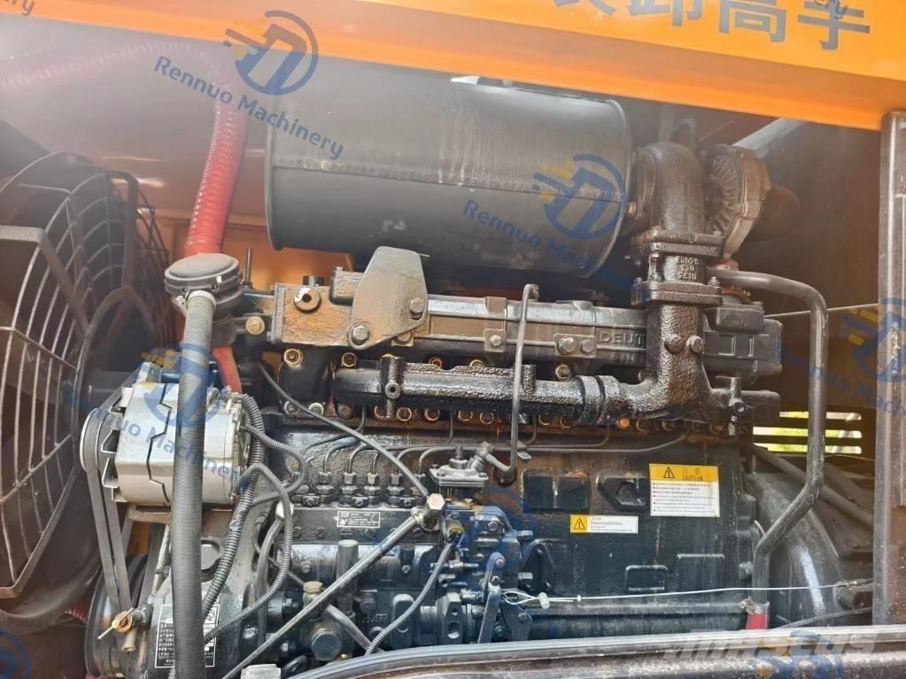 LiuGong CLG 836 Gumikerekes homlokrakodók