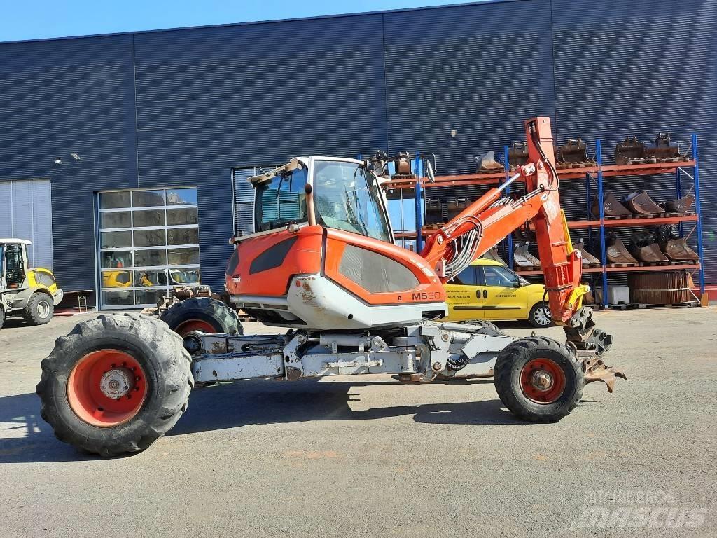 Menzi Muck M530 Gumikerekes kotrók