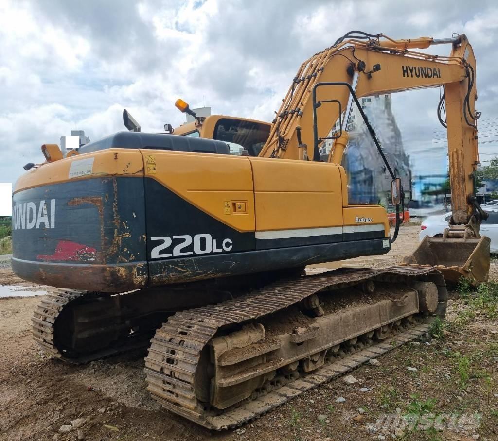 Hyundai Robex 220 LC Lánctalpas kotrók
