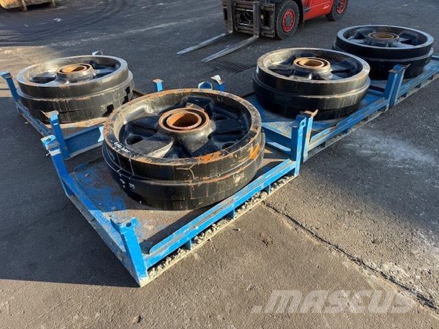 CAT 6020 NEW IDLER Lánctalpak, láncok és futóművek