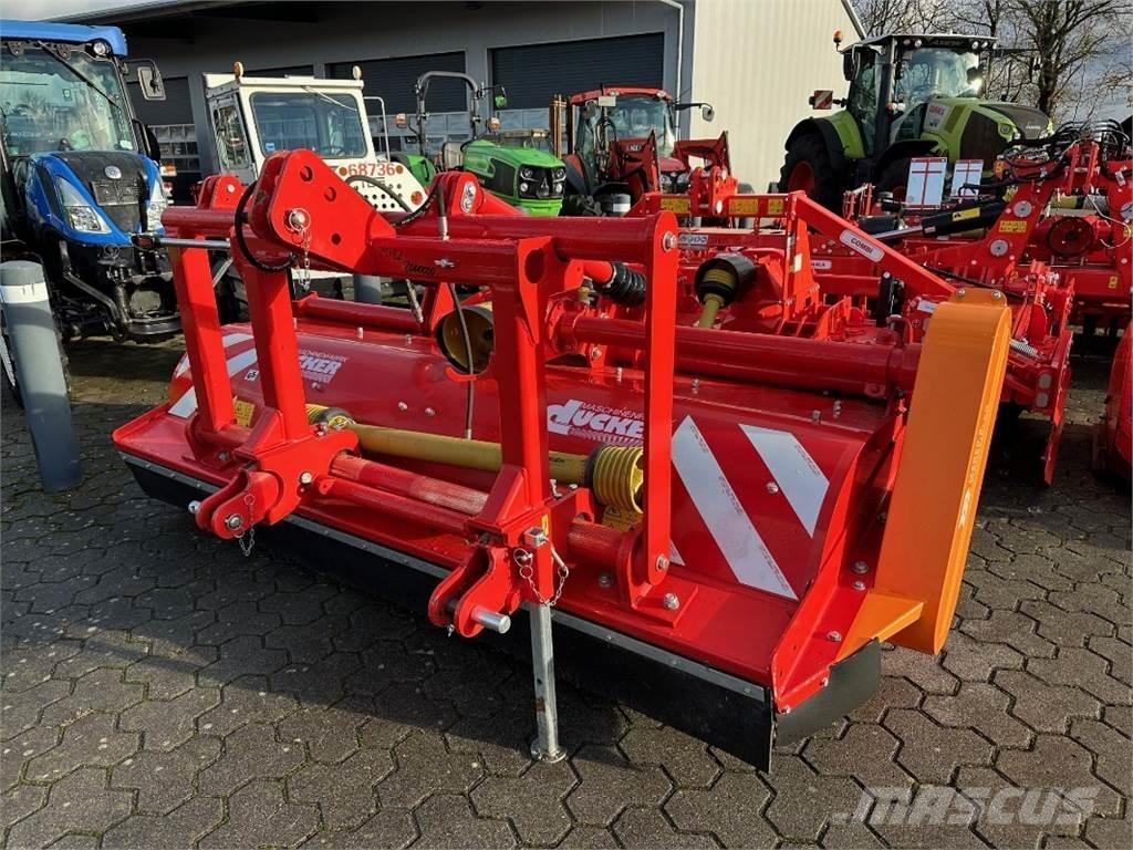 Dücker UM 27 HV G7 Egyéb szálastakarmányozási gépek