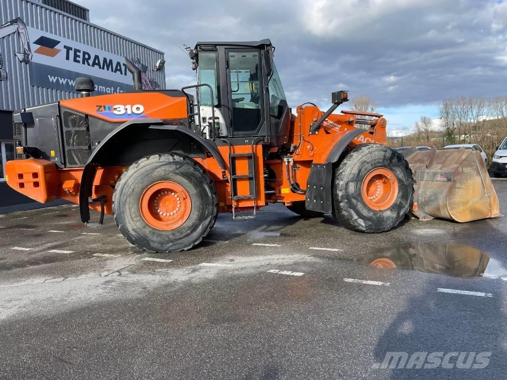 Hitachi ZW310-6 TPD Gumikerekes homlokrakodók