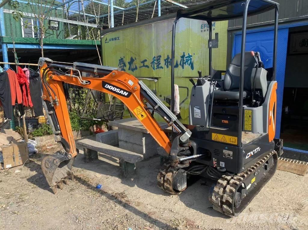 Doosan DX 17 Mini kotrók < 7t