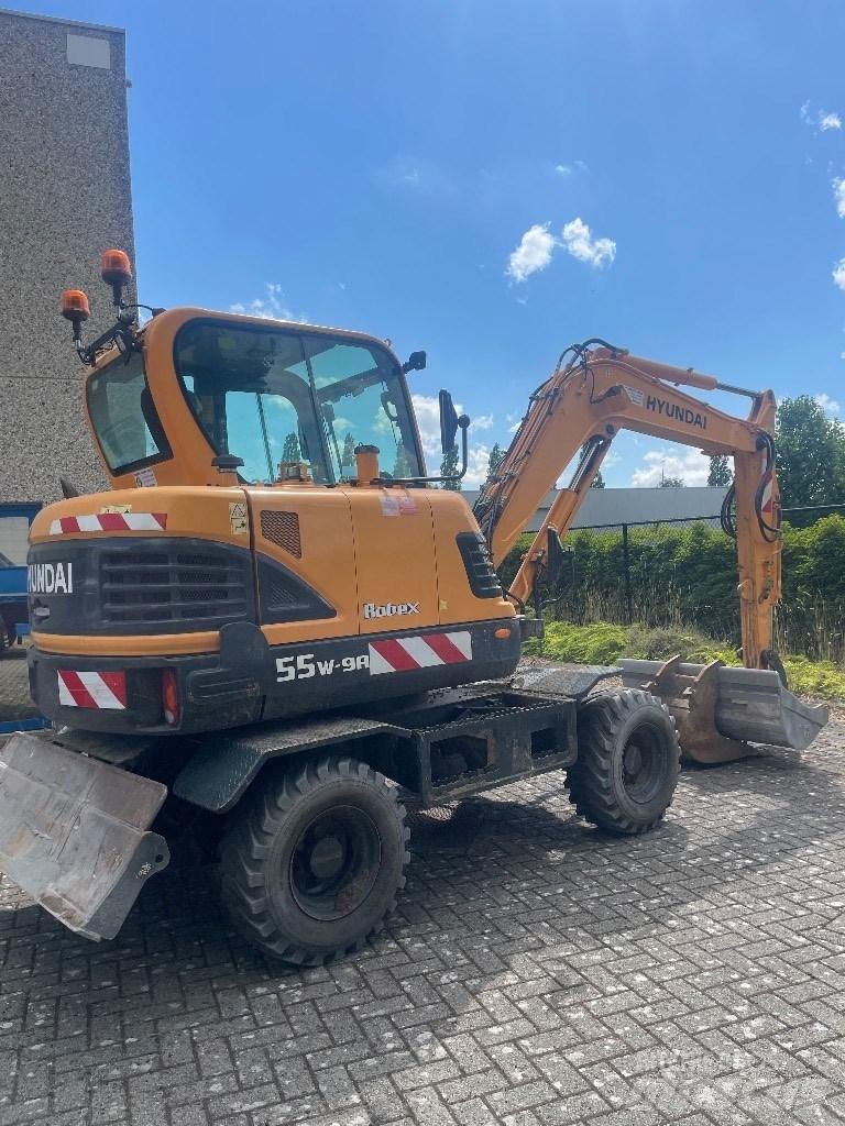 Hyundai 55w9a Gumikerekes kotrók