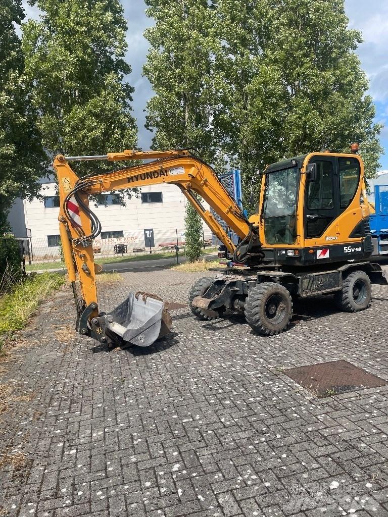 Hyundai 55w9a Gumikerekes kotrók