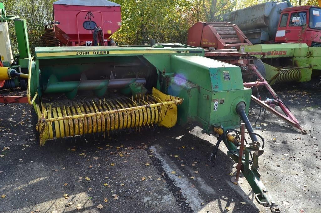 John Deere 468 Szögletes bálázók