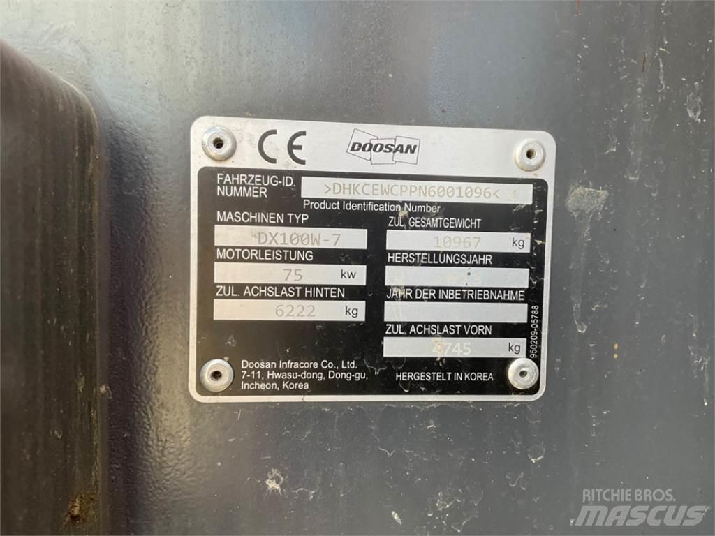 Doosan DX100W-7 Gumikerekes kotrók