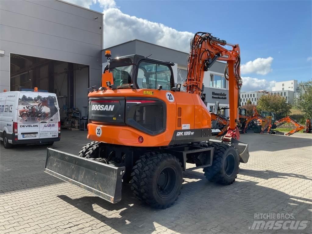 Doosan DX100W-7 Gumikerekes kotrók