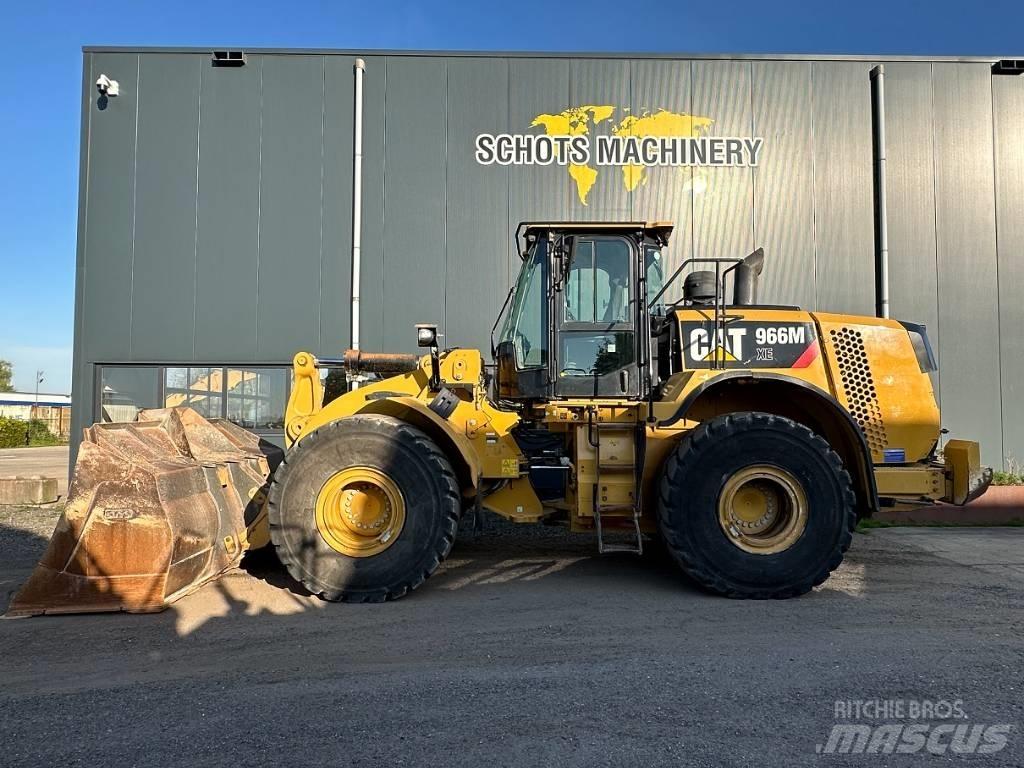 CAT 966 M Gumikerekes homlokrakodók