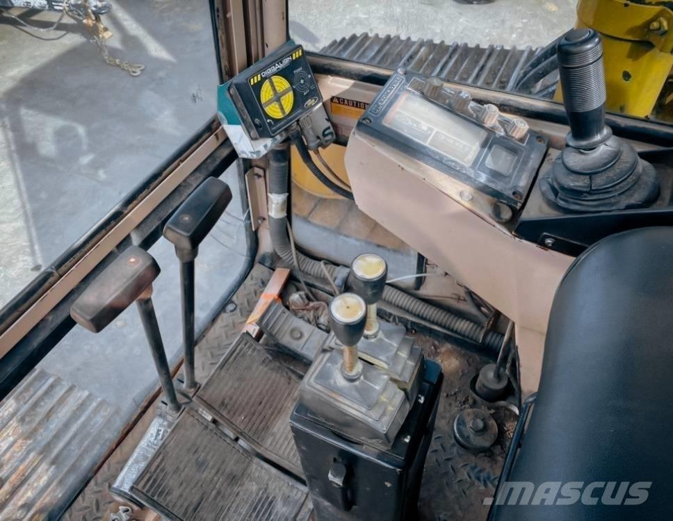 Komatsu PC 200 LC-3 Lánctalpas kotrók