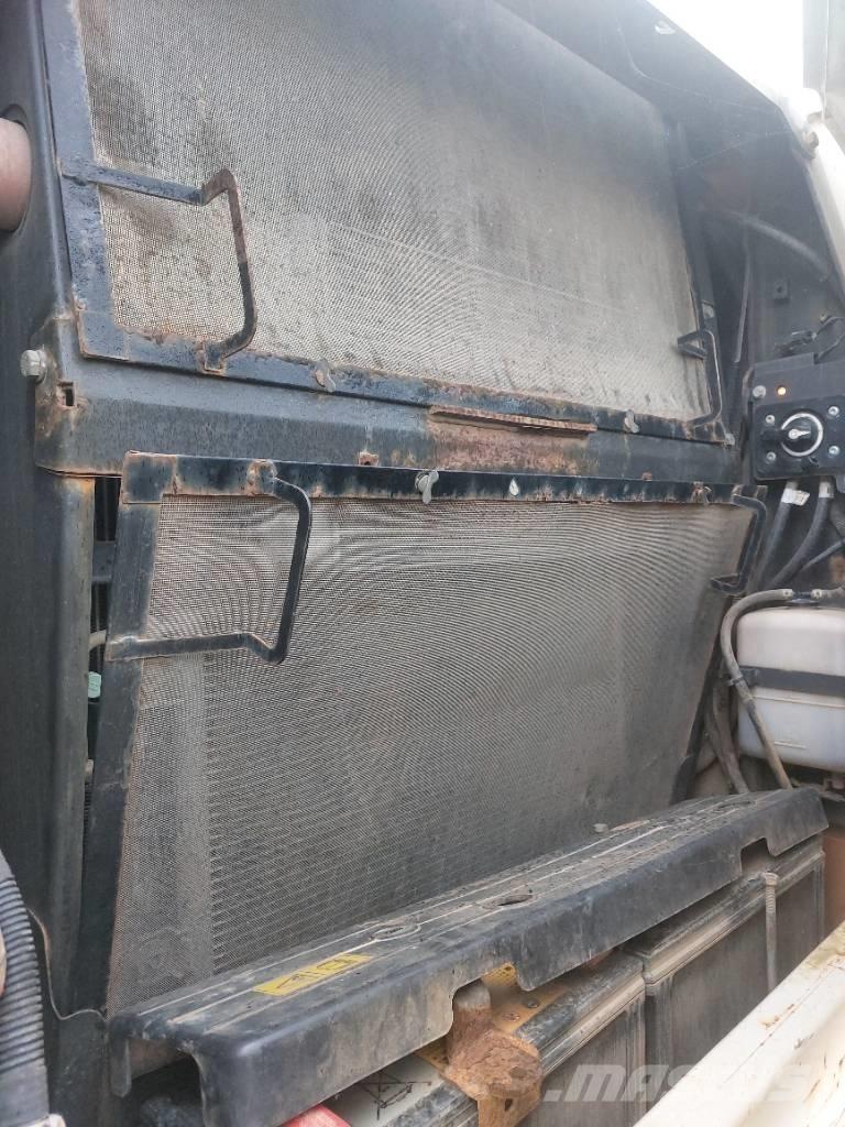 CASE CX 210 D Lánctalpas kotrók