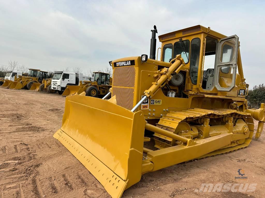 CAT D7G lánctalpas dózerek
