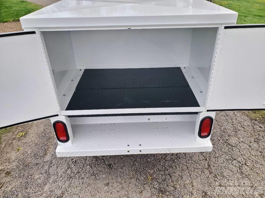 Taylor-Dunn R380 Vontatótargonca
